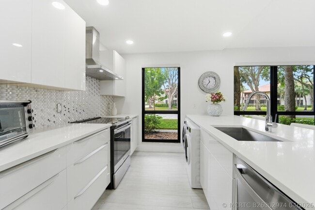Building Photo - 505 Brackenwood Pl