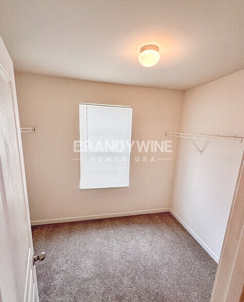 Building Photo - 3618 Oakleaf Pass