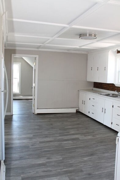 Building Photo - 20 Bellevue St