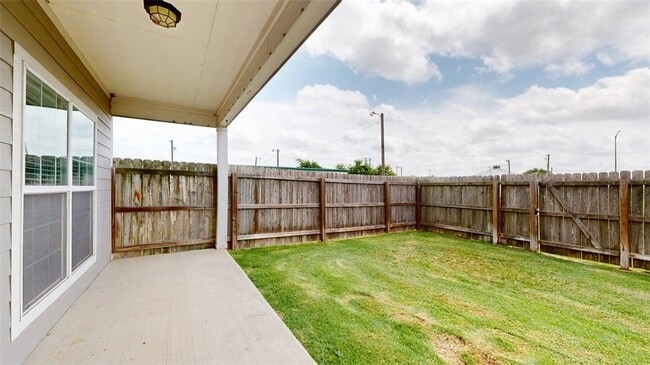 Building Photo - 3519 Summerway Dr