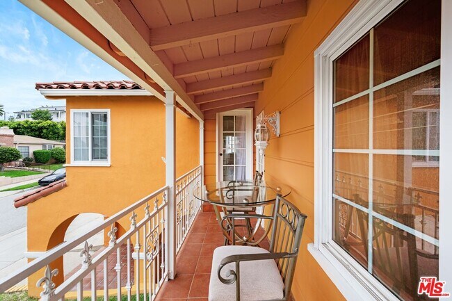 Building Photo - 3715 Homeland Dr