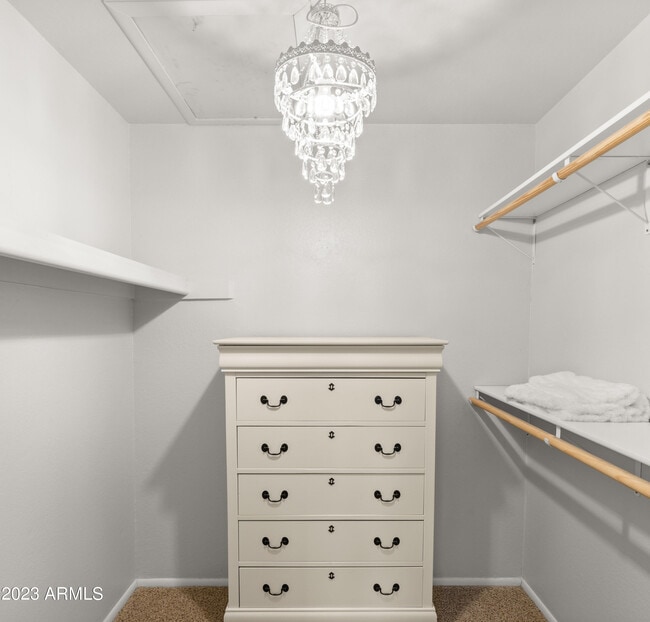 Building Photo - 7526 N Vía De La Campana