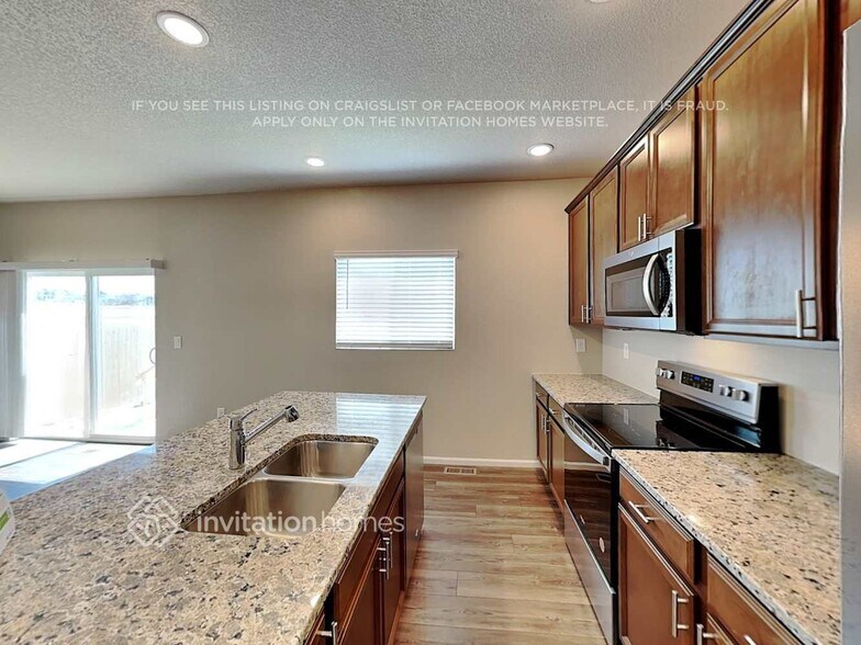 Building Photo - 6212 Big Bird Dr