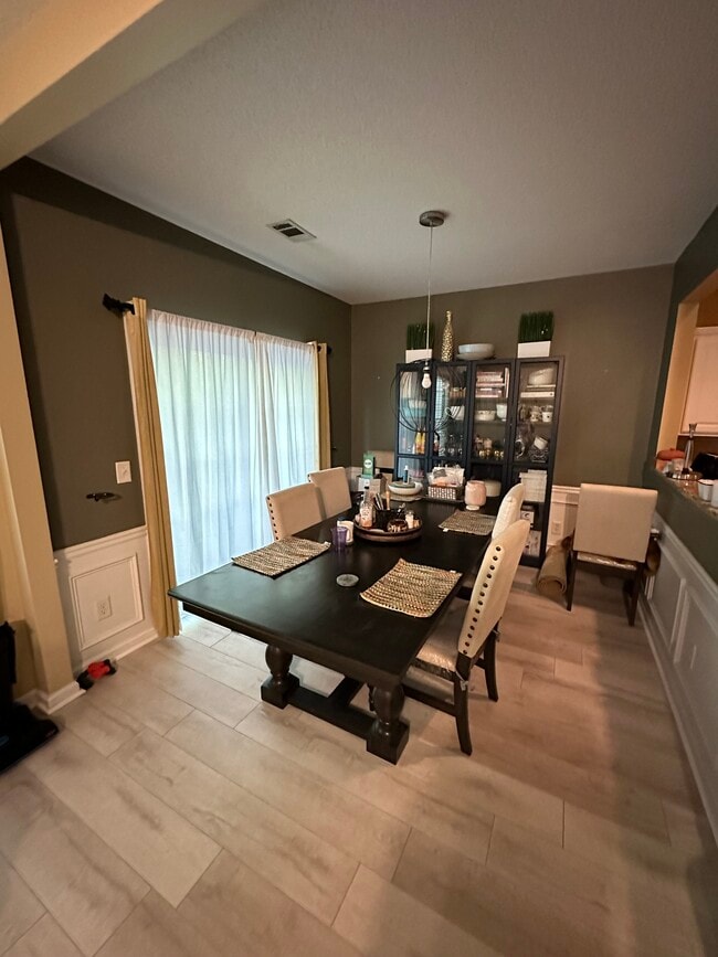 Building Photo - 4190 Royal Regency Cir NW