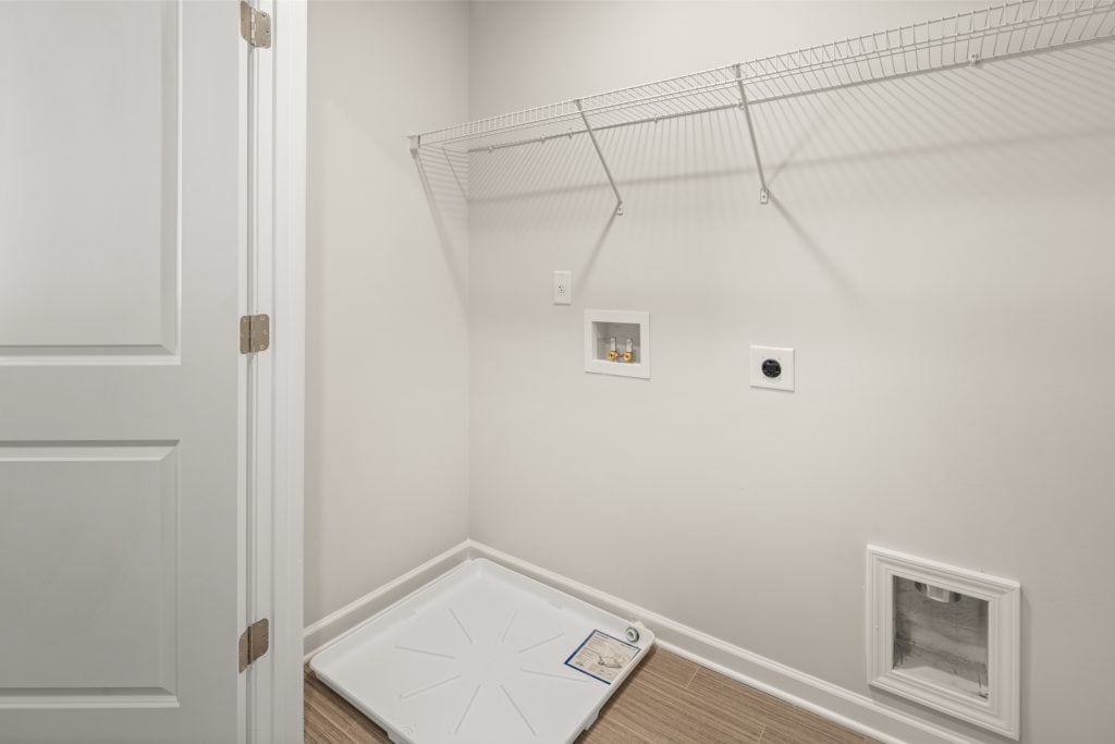Building Photo - 4270 Notting Hill Dr SW