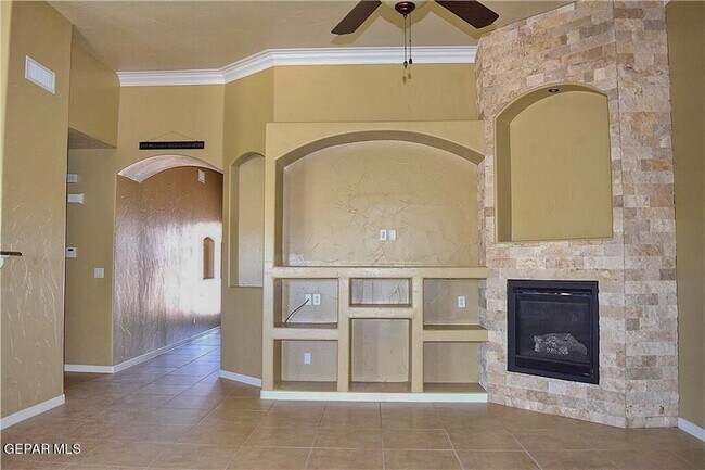 Building Photo - 14016 Rainbow Point Dr