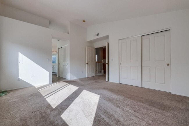 Building Photo - Discovery Hills Home with Spacious Yard an...