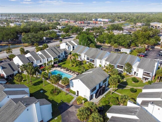 Building Photo - 726 Haven Pl