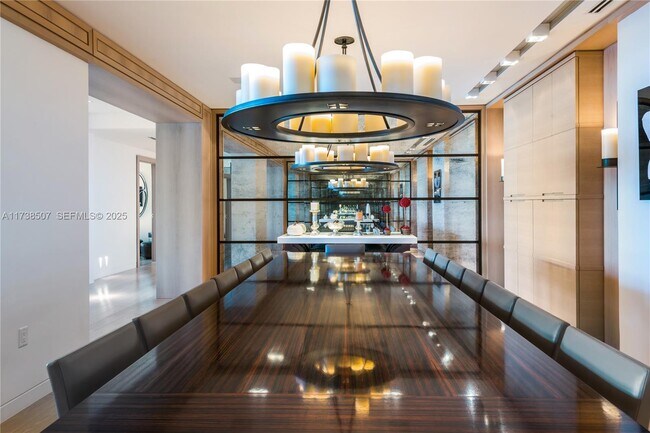 Building Photo - 7143 Fisher Island Dr