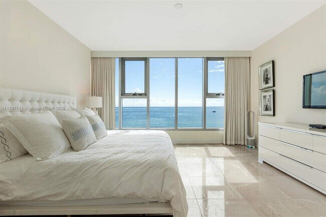 Building Photo - 6899 Collins Ave