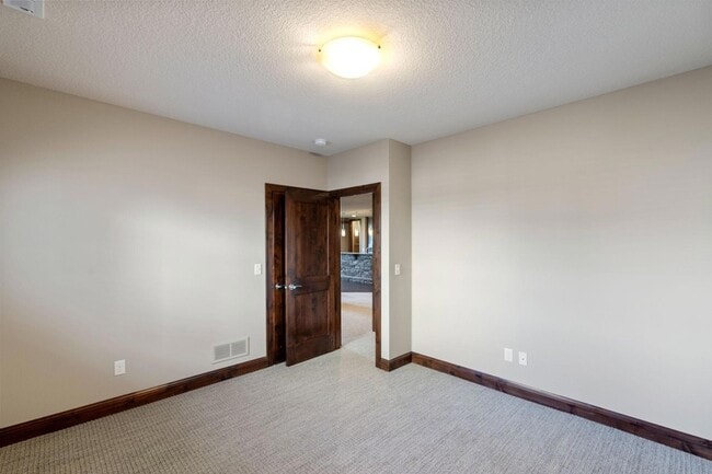 Building Photo - 5510 Upland Ln N