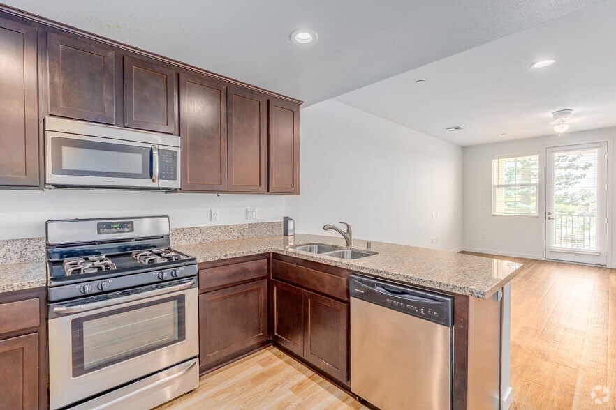 2BR, 3BA - 1,144SF - Kitchen - Contessa at Otay Ranch