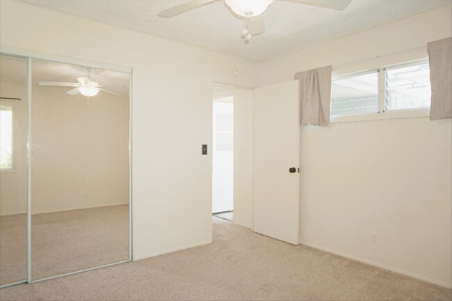 Building Photo - Ocean Views! Pet Friendly! Spacious Townhome!