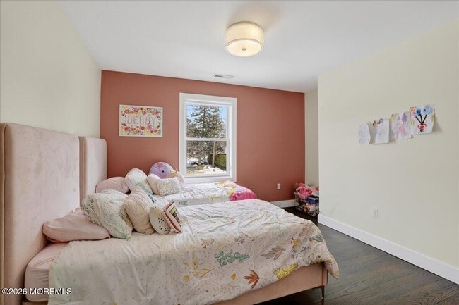 Building Photo - 475 Monmouth Pl