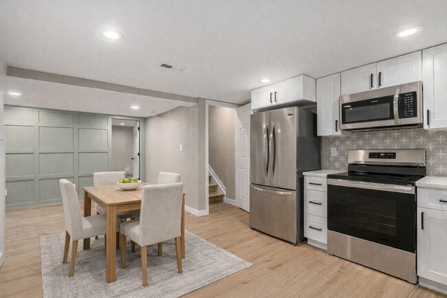 Building Photo - Just Remodeled!