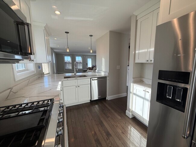 Building Photo - 62 Harvard Ave