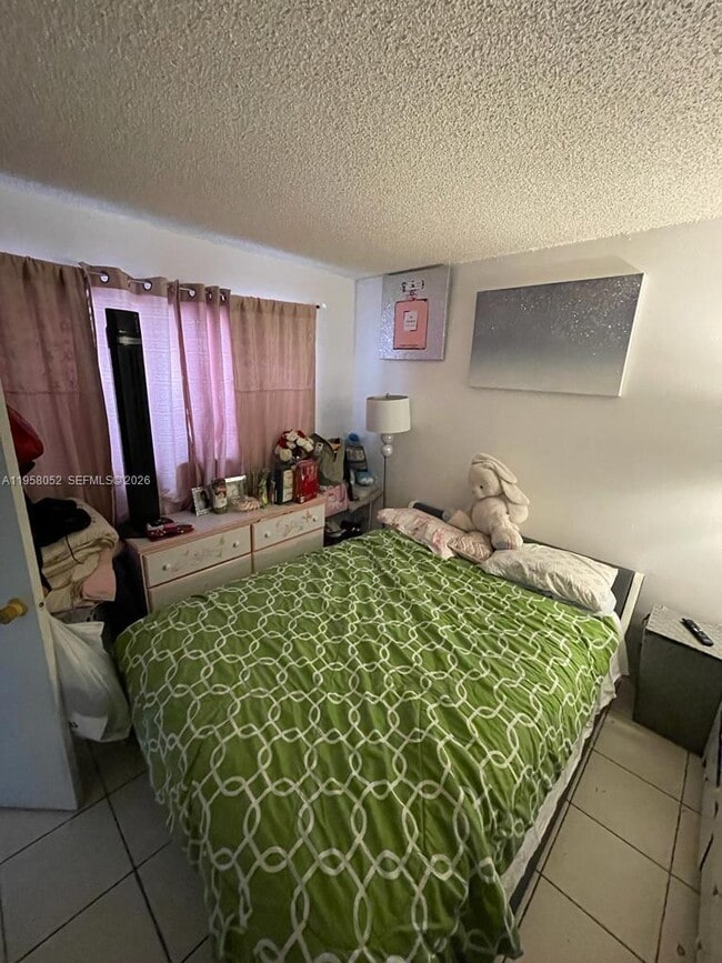 Building Photo - 19781 SW 114th Ave