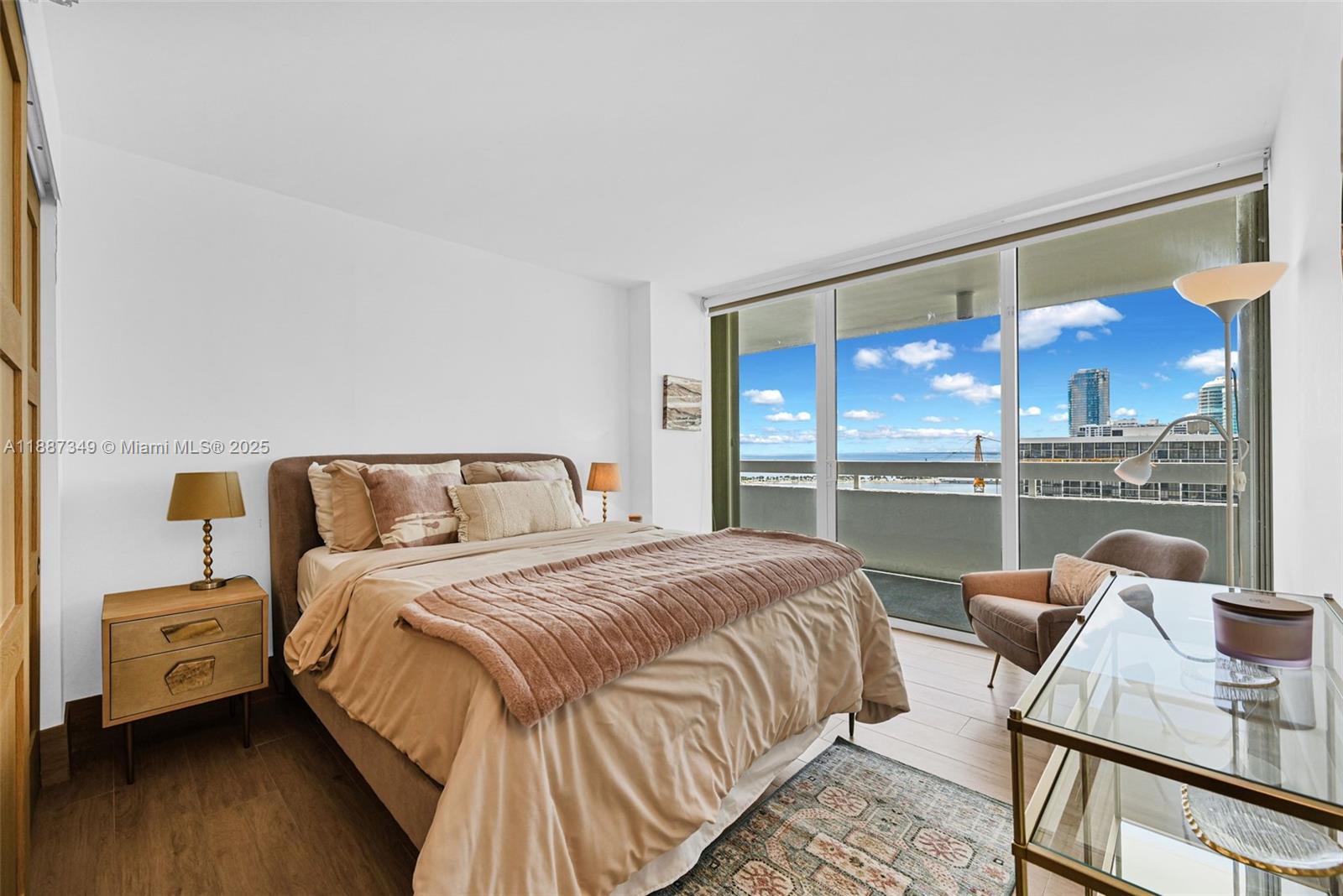 Building Photo - 1627 Brickell Ave