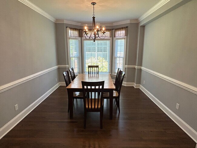 Building Photo - 4 Bed | 2.5 Bath House in Morrisville with...