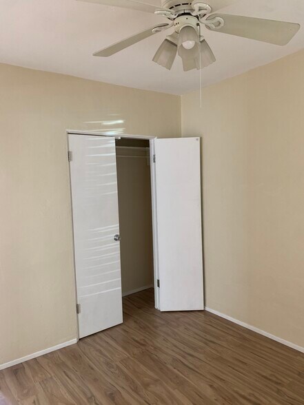 Building Photo - 2911 Central Ave