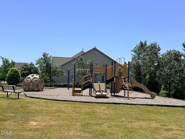 Building Photo - 508 Eagles Wy