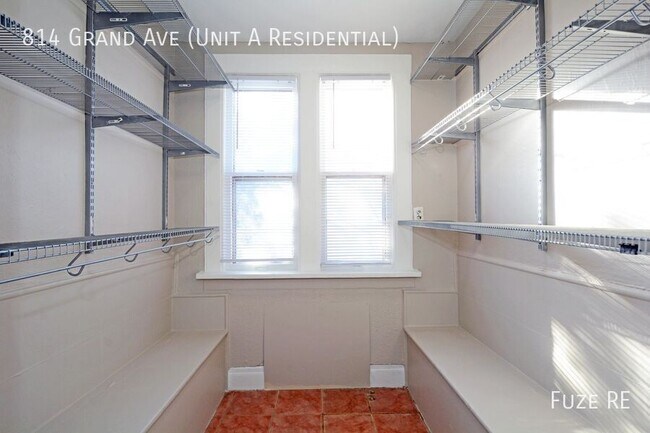 Building Photo - 814 Grand Ave