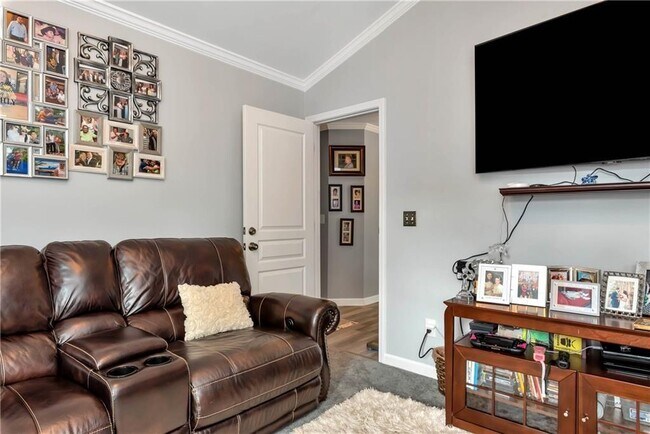 Building Photo - 493 Pebble Chase Ln