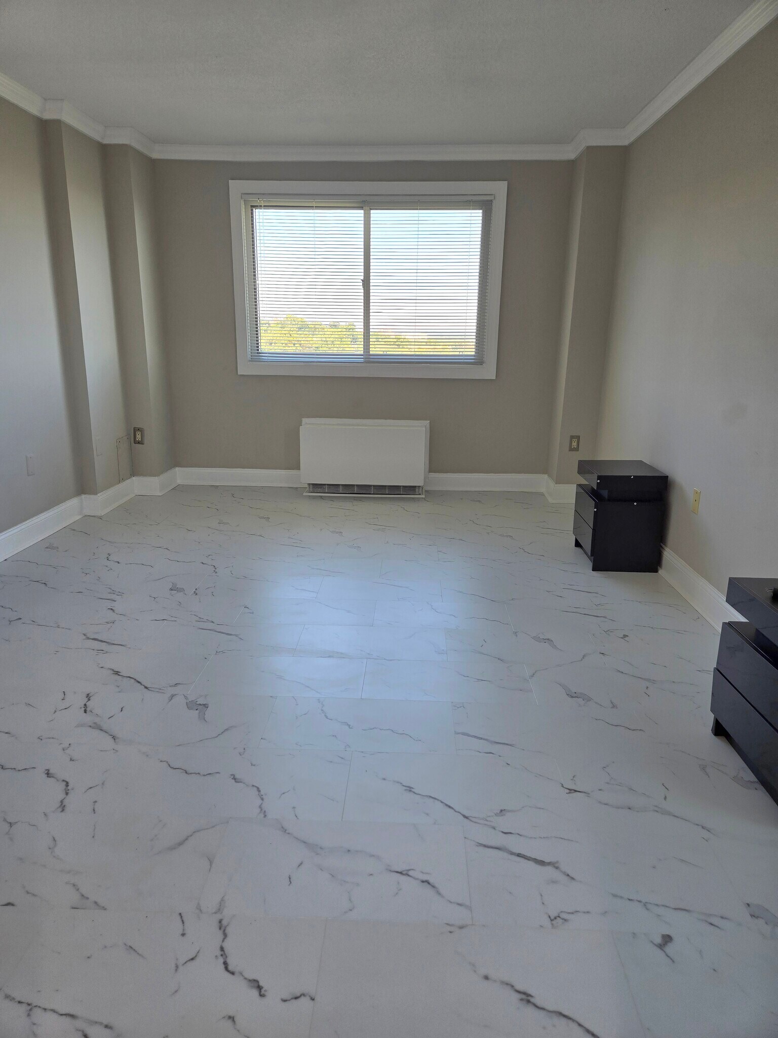 Master Bedroom - 2059 Huntington Ave
