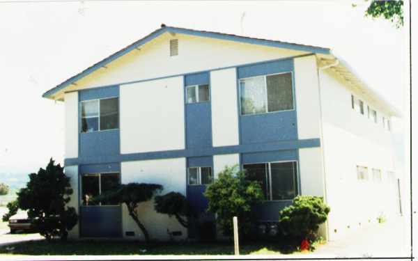 Building Photo - 5670 Hoffman Court