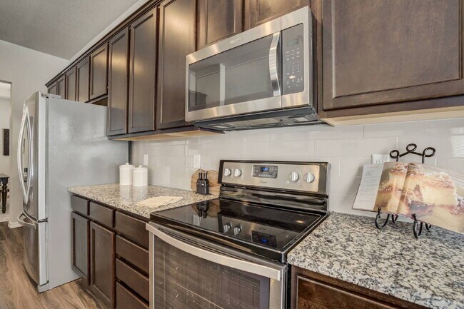 Building Photo - Upgraded Ranch Home in Lake of the Rockies...