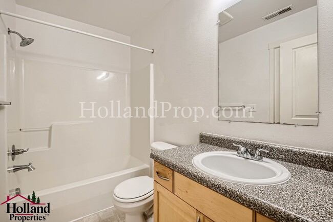 Building Photo - 4415 NE 88th Ave