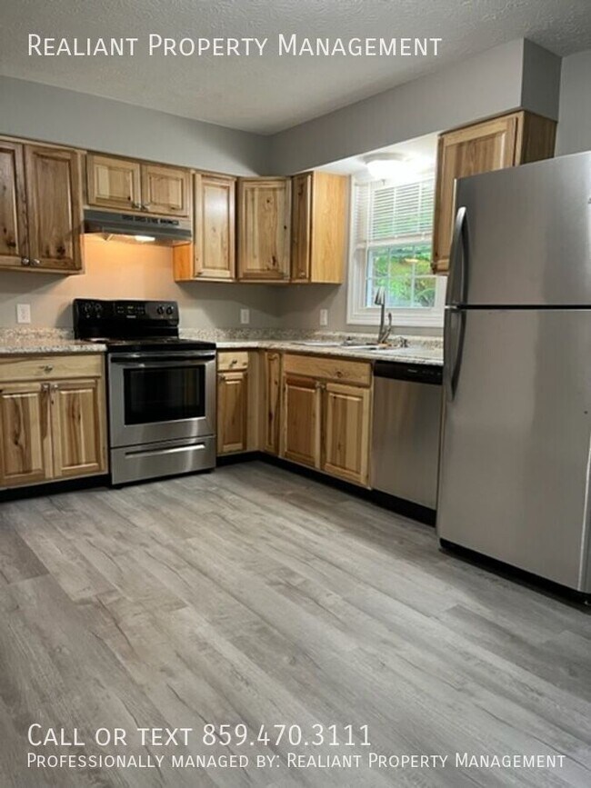 Building Photo - 620 Barefoot Dr