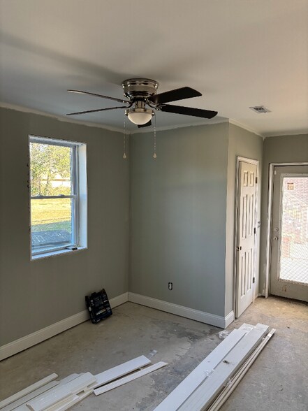 Building Photo - 2718 Winchester Rd NW