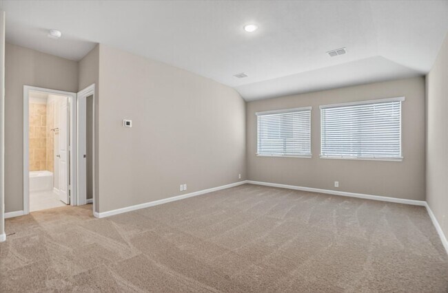 Building Photo - 925 Creekhollow Dr