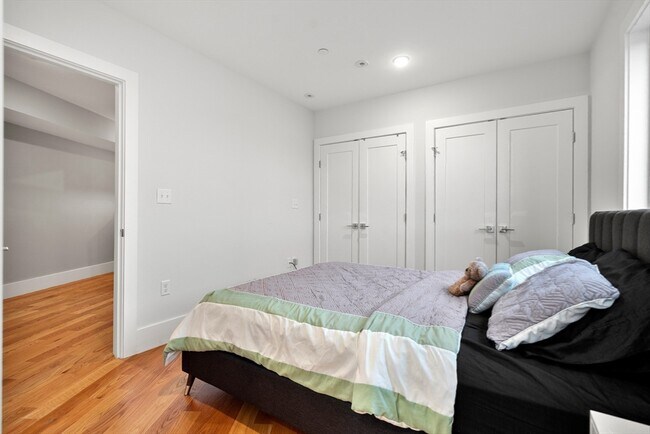 Building Photo - 150 Hancock St