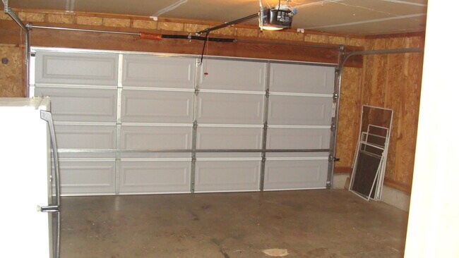 Building Photo - Charming Hazel Dell Ranch Home