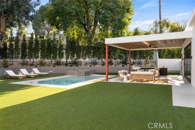 Building Photo - 22020 Alizondo Dr