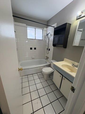 Building Photo - 521 SE Greystone Ave