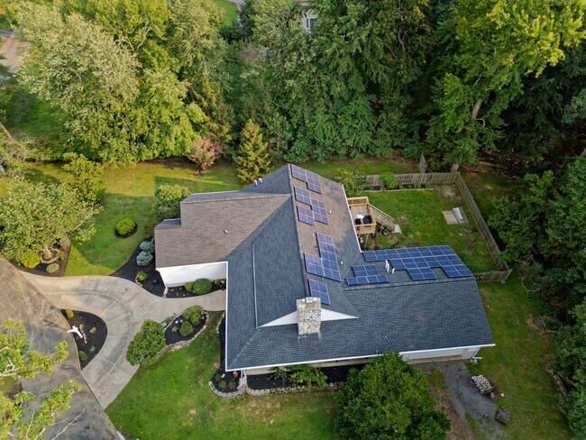 Building Photo - 17 Bauers Ln