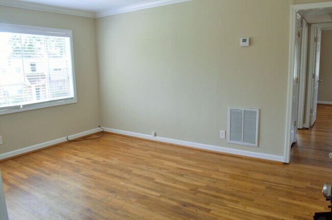 Building Photo - 2912 Central Ave