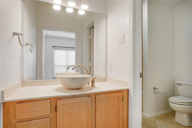 Building Photo - 6303 Richmond Ave