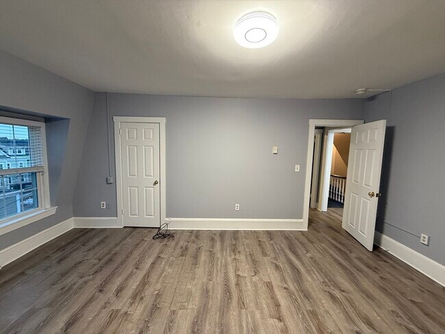 Building Photo - 12 Essex St