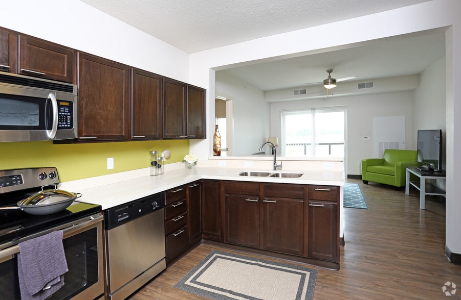 Primary Photo - The Franklin Apartments