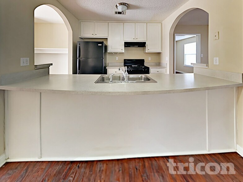 Building Photo - 6728 Chesepeake Trail