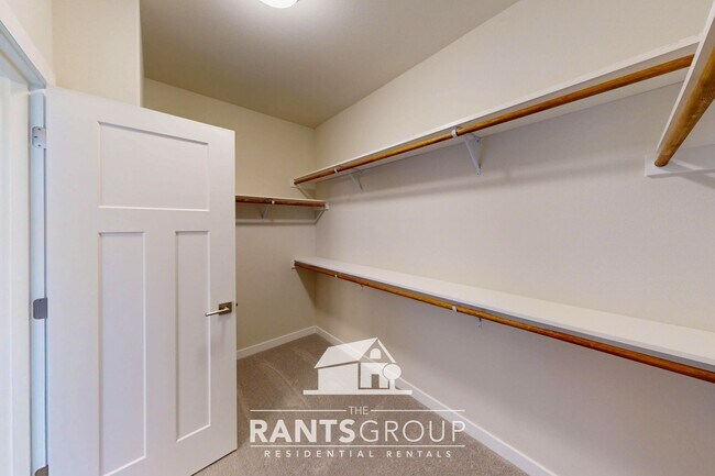 Building Photo - Brand New Home! Beautiful Steilacoom Ridge Home! Easy freeway access!