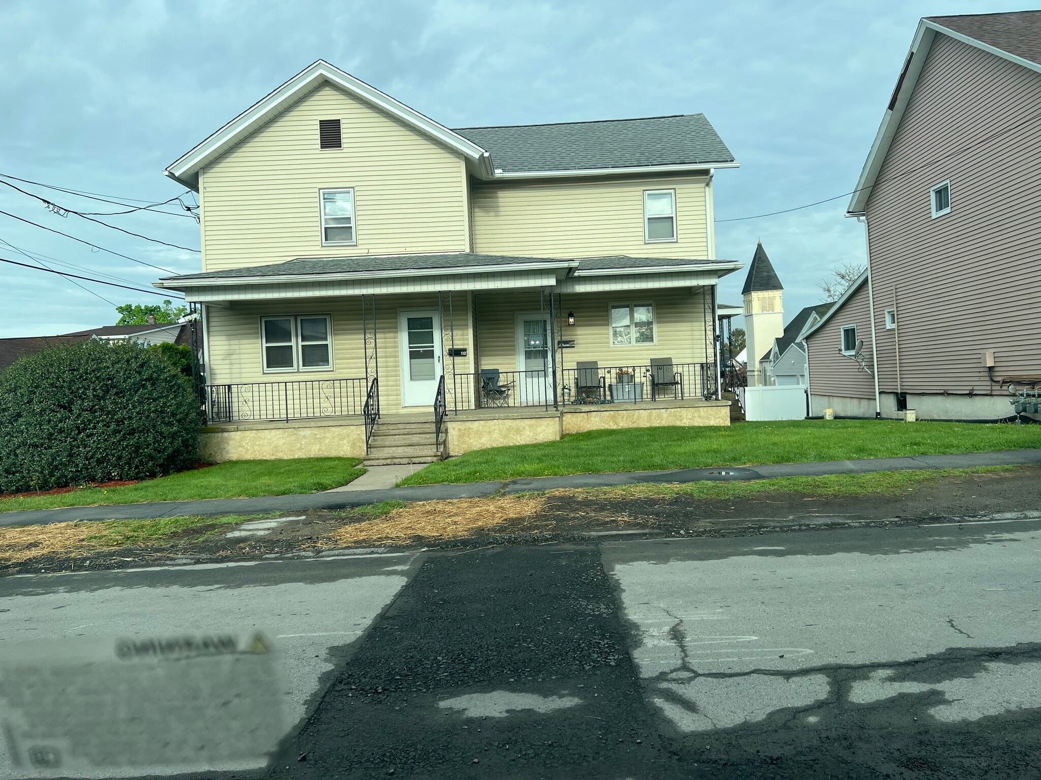 Building Photo - 130 S Apple St