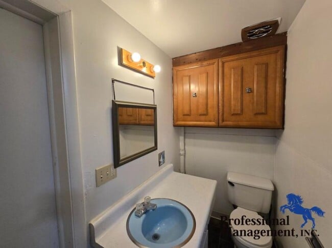 Building Photo - 6 bedroom in Billings MT 59101