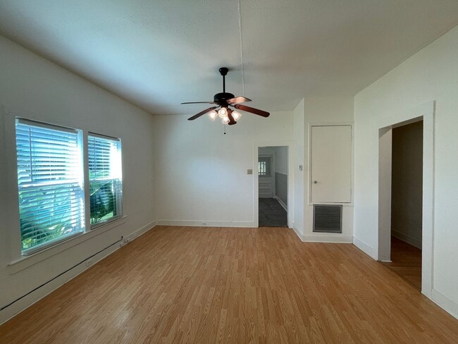 Building Photo - SUMMERDALE COTTAGE