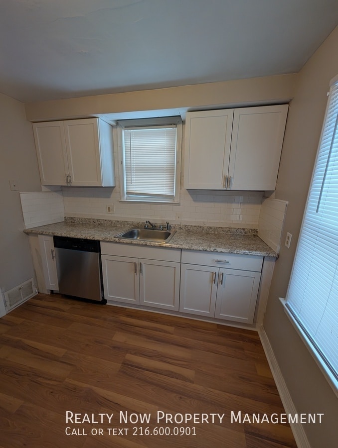 Building Photo - 21771 Morris Ave