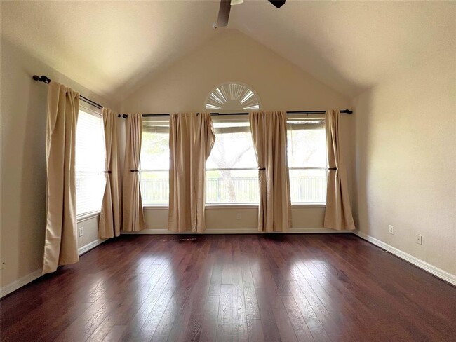 Building Photo - 5307 Riverstone Crossing Dr